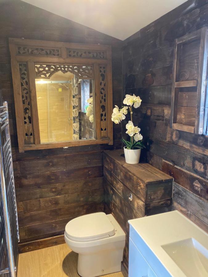 Willow Court Farm Studio East & Petting Farm, 8 Mins To Legoland & Windsor, 15 Mins To Lapland Uk Exteriör bild